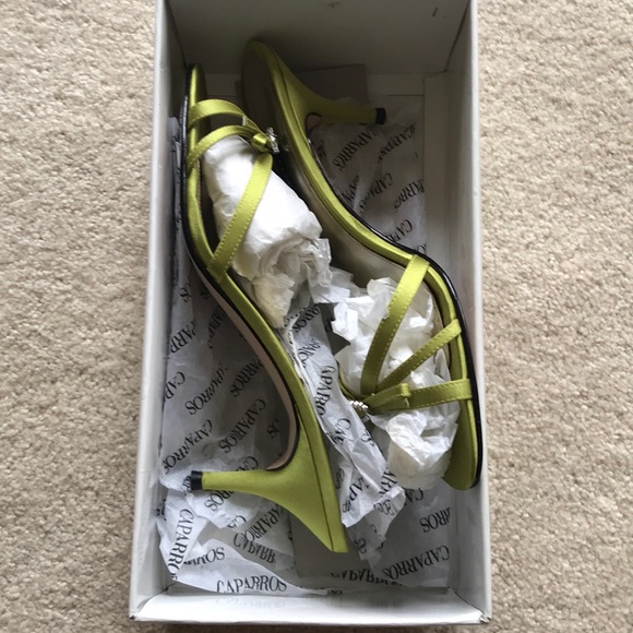 Caparros Shoes - NEW Capparros green satin cocktail dress sandal women’s size 9.5 kitten heel